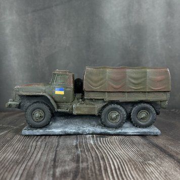 Патріотична гіпсова статуетка військової техніки Урал-4320, сувенірний подарунок для військового 10570 фото