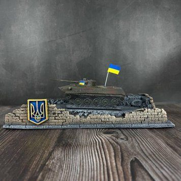 Подарунок для улюбленого військового сувеніра "БМД-2" з гіпсу в подарунок чоловікові військовому 11283 фото